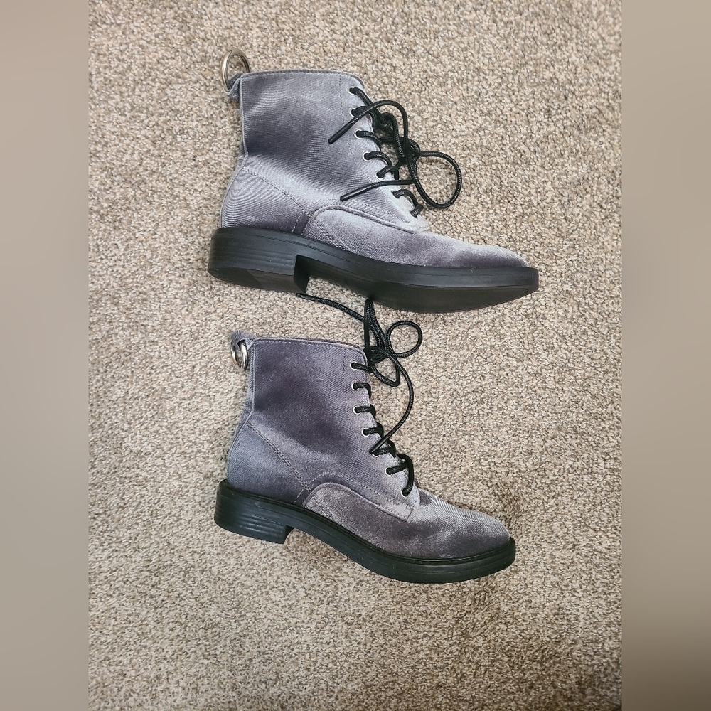 Dolce Vita Bardot Charcoal Gray Velvet Lace Up Combat Boots - Picture 8 of 12